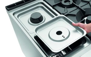 Fogão a gás de 6 bicos - forno a gás 21 GN e armário neutro - Bartscher. Bartscher (1)