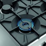 Fogão a gás de 6 bicos - forno elétrico 2/1 GN e armário neutro - Bartscher.